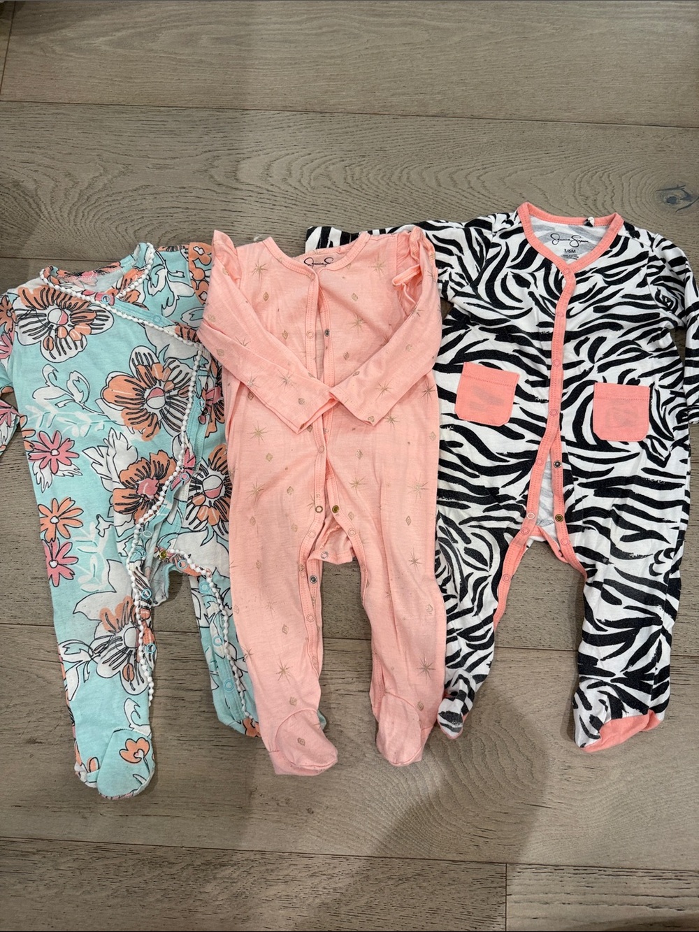 Jessica Simpson baby Girls' Bundle One-Piece Footed Pajamas